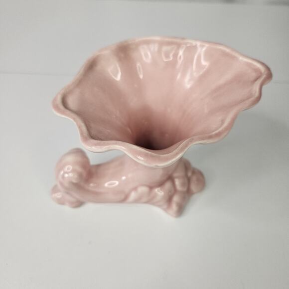 Vintage 50's Pink Pottery Cornucopia Flower Vase Mid-Century Cottage Planter - Picture 2 of 8